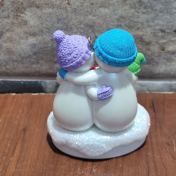 Hallmark Christmas Musical Ornament We Need A Little Christmas Snowmen 2011 - Picture 4 of 15